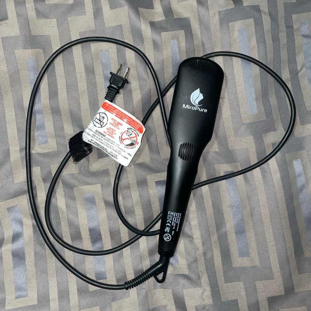 MicroPure Straightening Brush with Ionic Generater Black Pink